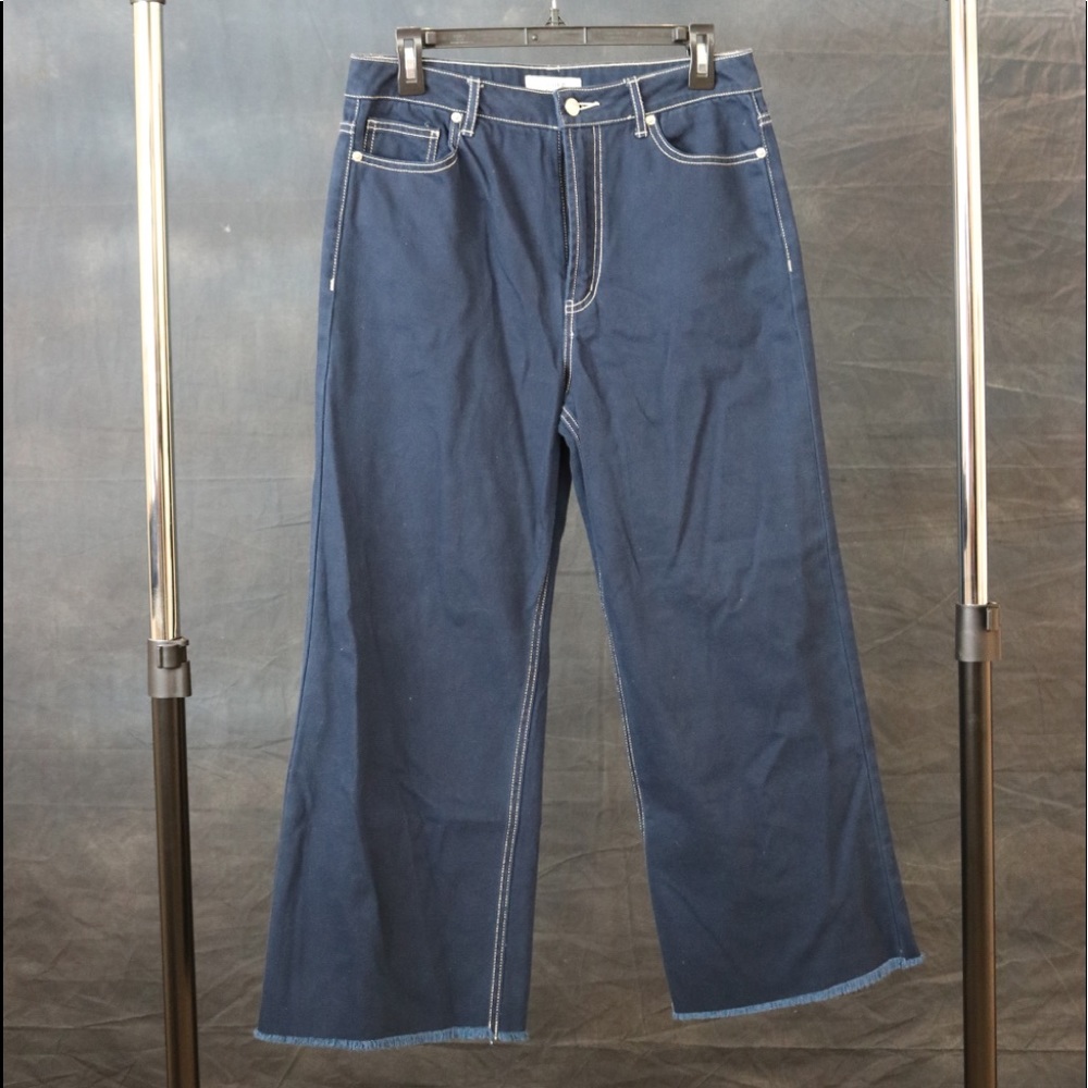 Wide Leg Blue Jeans with White Stitching